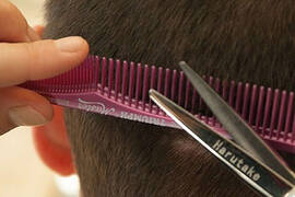 متى وكيف يجب أن يتم قص الشعر بعد عملية زراعة الشعر