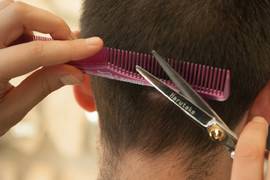 When and how cutting hair after your hair transplant