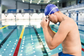 ¿Puedo nadar después de un trasplante capilar?