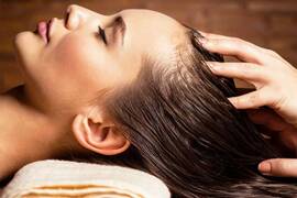 ¿Funcionan los masajes capilares contra la alopecia?