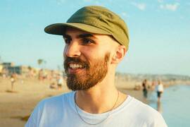 Wearing cap after hair transplant: when and how