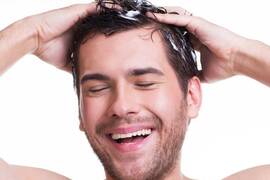 Using baking soda for hair: what are the risks?