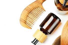 زيت الخروع من أجل الشعر: فوائده لنمو الشعر