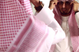 Wearing Shemagh after Hair Transplant Procedure