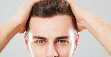 الأعراض الجانبية لزراعة الشعر ومخاطرها