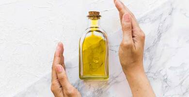 هل زيت الزيتون جيد للشعر؟