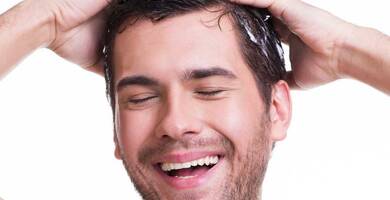 Using baking soda for hair: what are the risks?