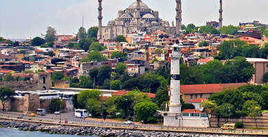 Vacanța şi implantul de păr, simultan, în Istanbul