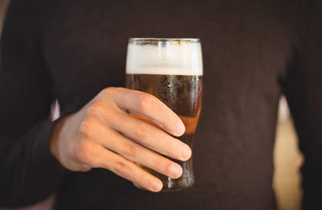 Alcoolul si Caderea Parului