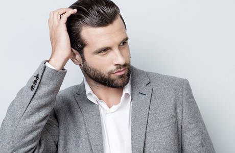 فروة الرأس الدهنية وتساقط الشعر