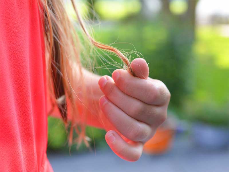 Caída del cabello por estrés: ¿vuelve a crecer el pelo?